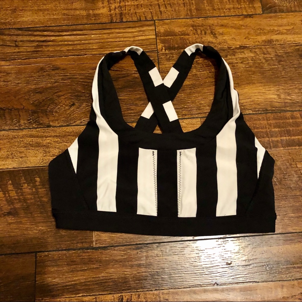 Lululemon athletica sports bra size 8